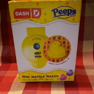 Dash Peeps Mini Waffle Maker - Yellow